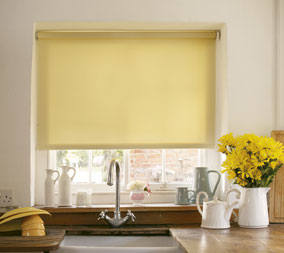 Yellow roller blind